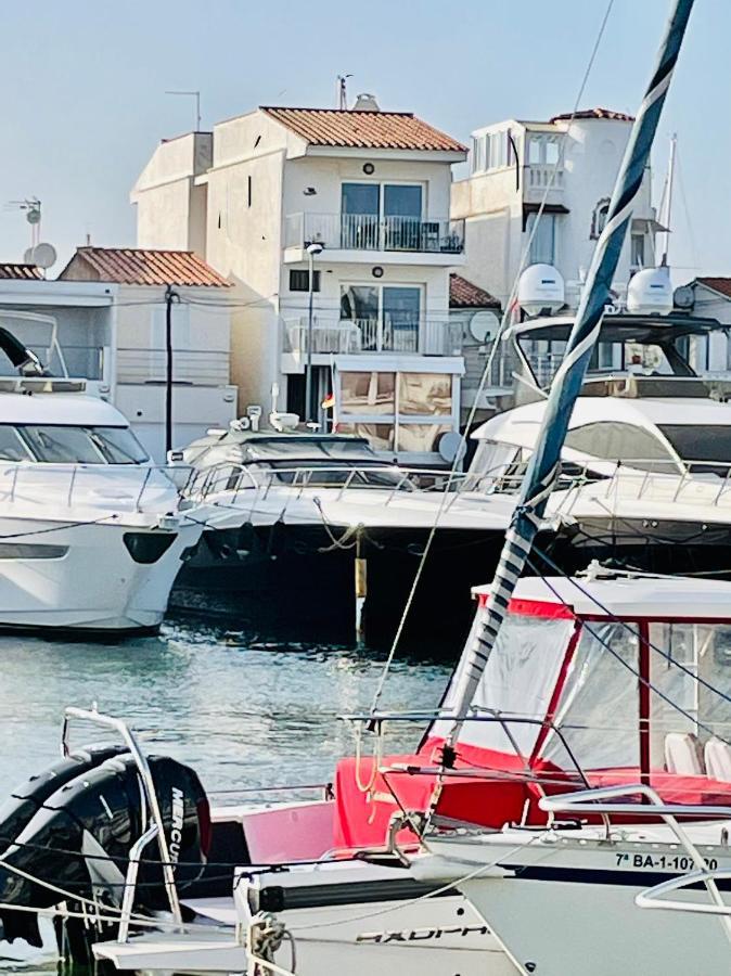 Apt Port Rhodes C, 2 Chbres, 2 Terrasses, Vue Sur Canal Principal De La Marina Et Sur Les Pyrenees Διαμέρισμα Empuriabrava Εξωτερικό φωτογραφία